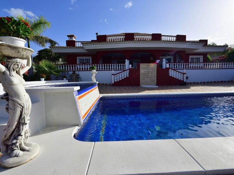 "Magnificent Luxury Villa FOR SALE In Playa Paraiso (Adeje) - Tenerife South"